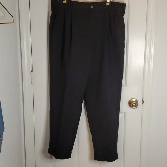 2 Pairs Mens Greg Norman Pants Khaki and Navy Wrinkle Free, Cuff Bottom & Crease - Picture 2 of 10
